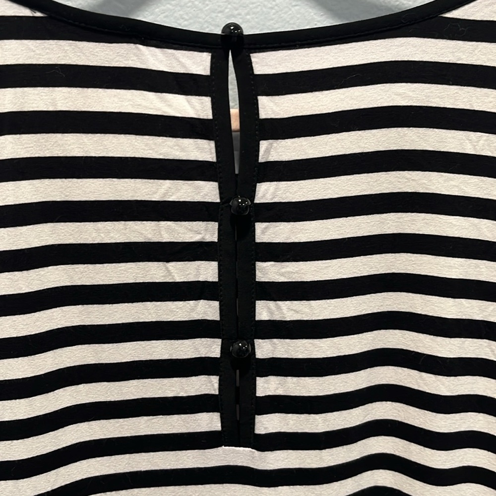 Joseph Ribkoff blouse - Picture 5 of 6